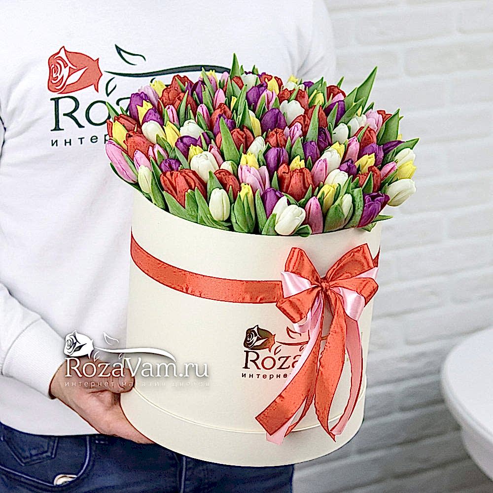 Коробка из 101 тюльпана микс